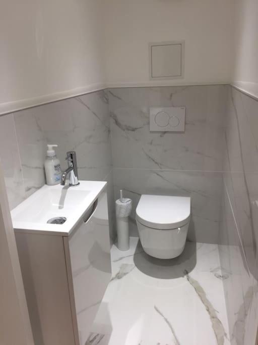 Grimaldi - Superbe T2 Proche De La Promenade Des Anglais Appartement *